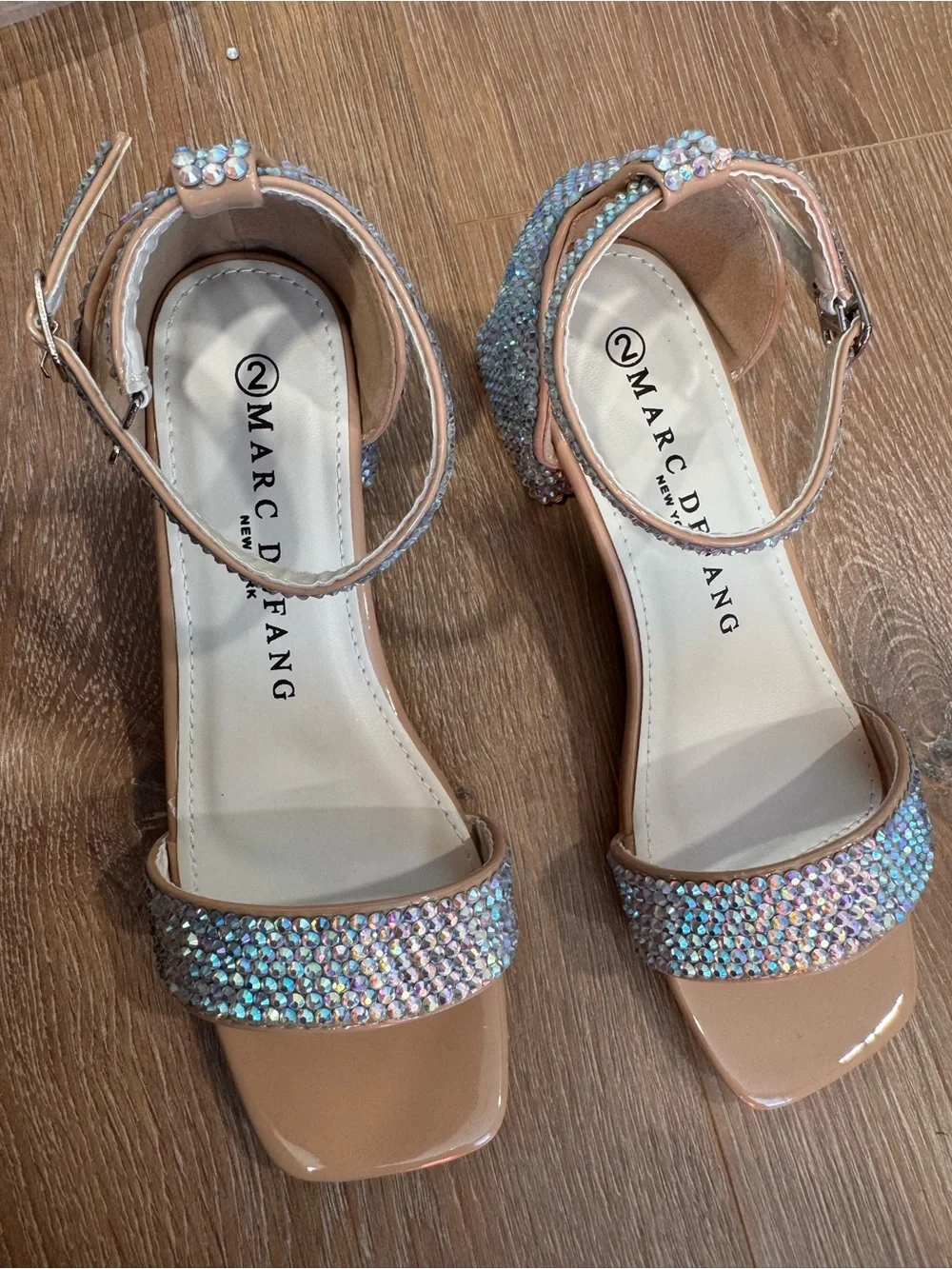 Marc Defang AB Block Heel Sandals NWT Girls size 2